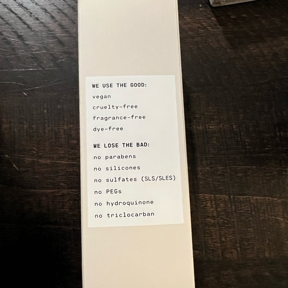 Versed Pressed Restart Gentle Retinol Serum 1 oz. - Picture 4 of 7